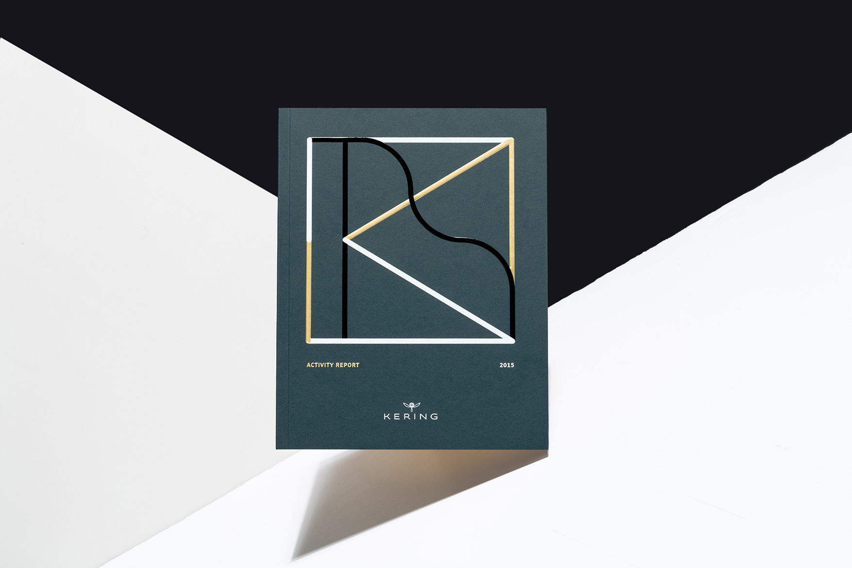 Kering - 2015 Activity Report - Les Graphiquants